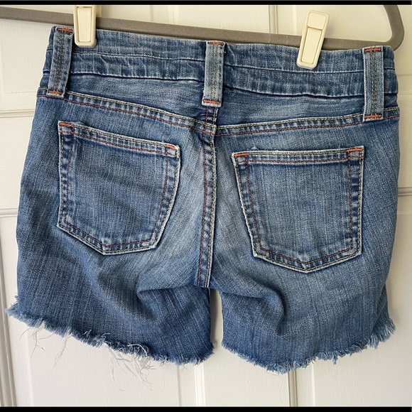 Gap cut off jeans size 0Regular - Picture 3 of 4